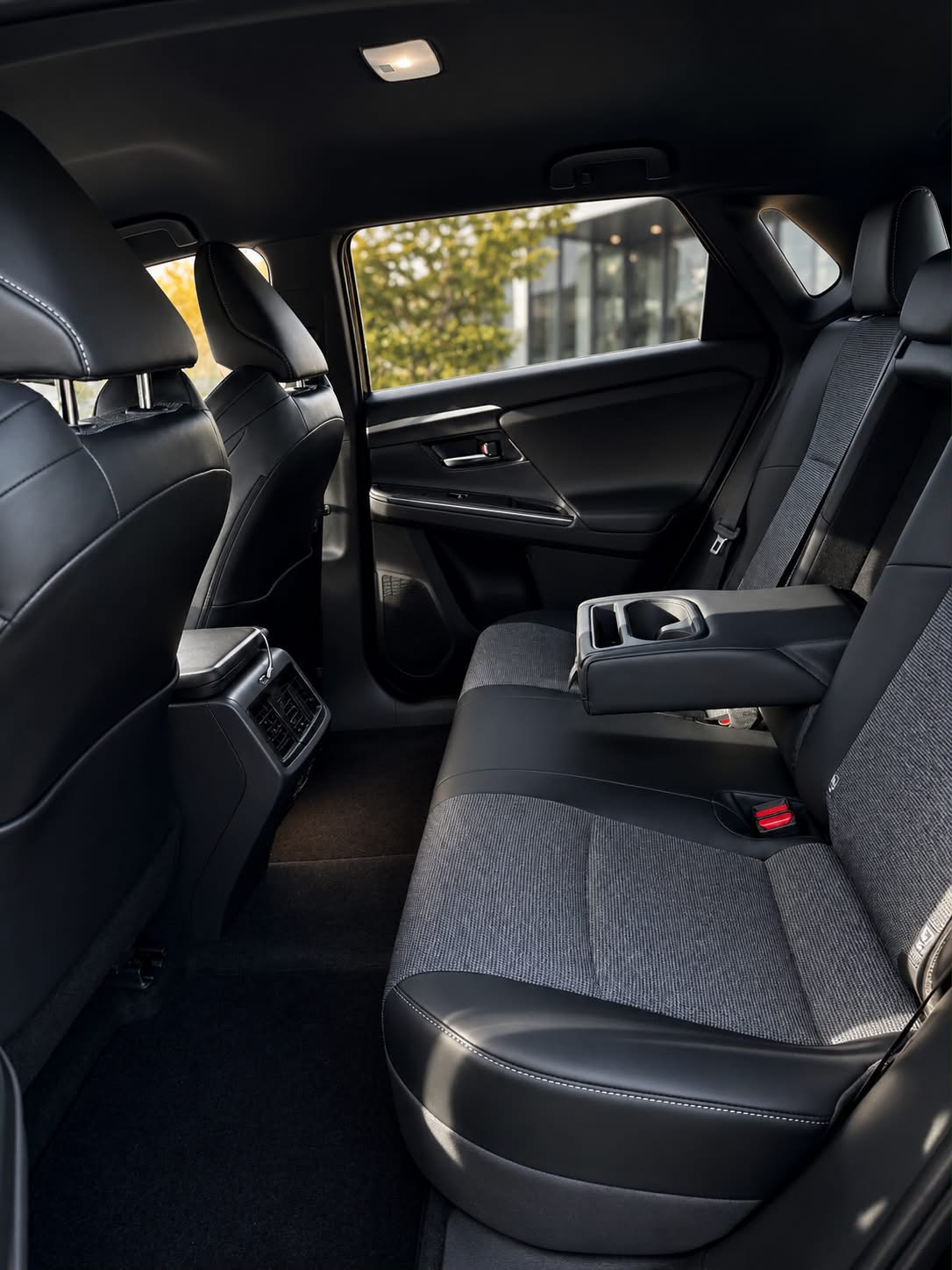 Intérieur confort premium VTC Oyonnax — sièges cuir arrière